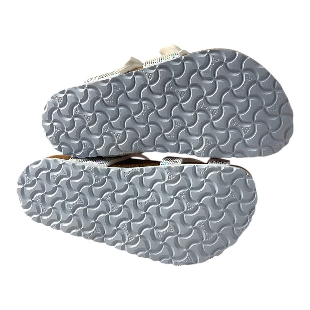 Birkenstock Mayari Kids Sandals | Holographic Silver | Size EU 26 / US Kids 8
